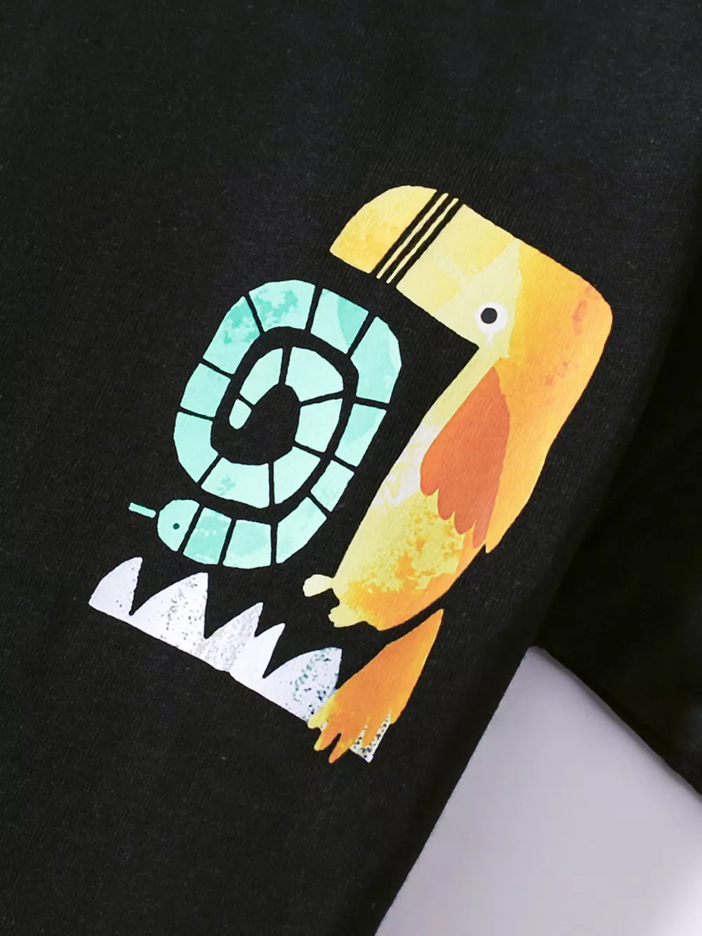 Children's Cartoon Graphic Tee and Shorts Set, image 3