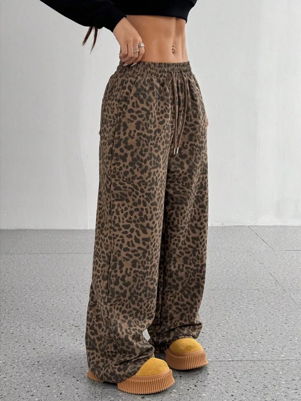 Leopard Wide-Leg Drawstring Pants, image 3