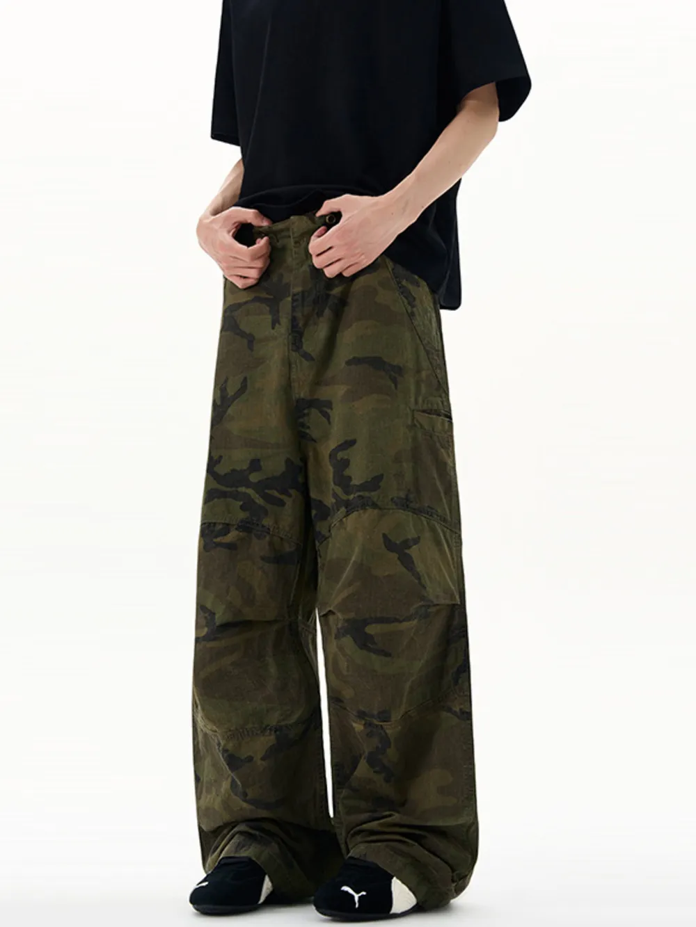 Men's Camouflage Wide Leg Cargo Pants