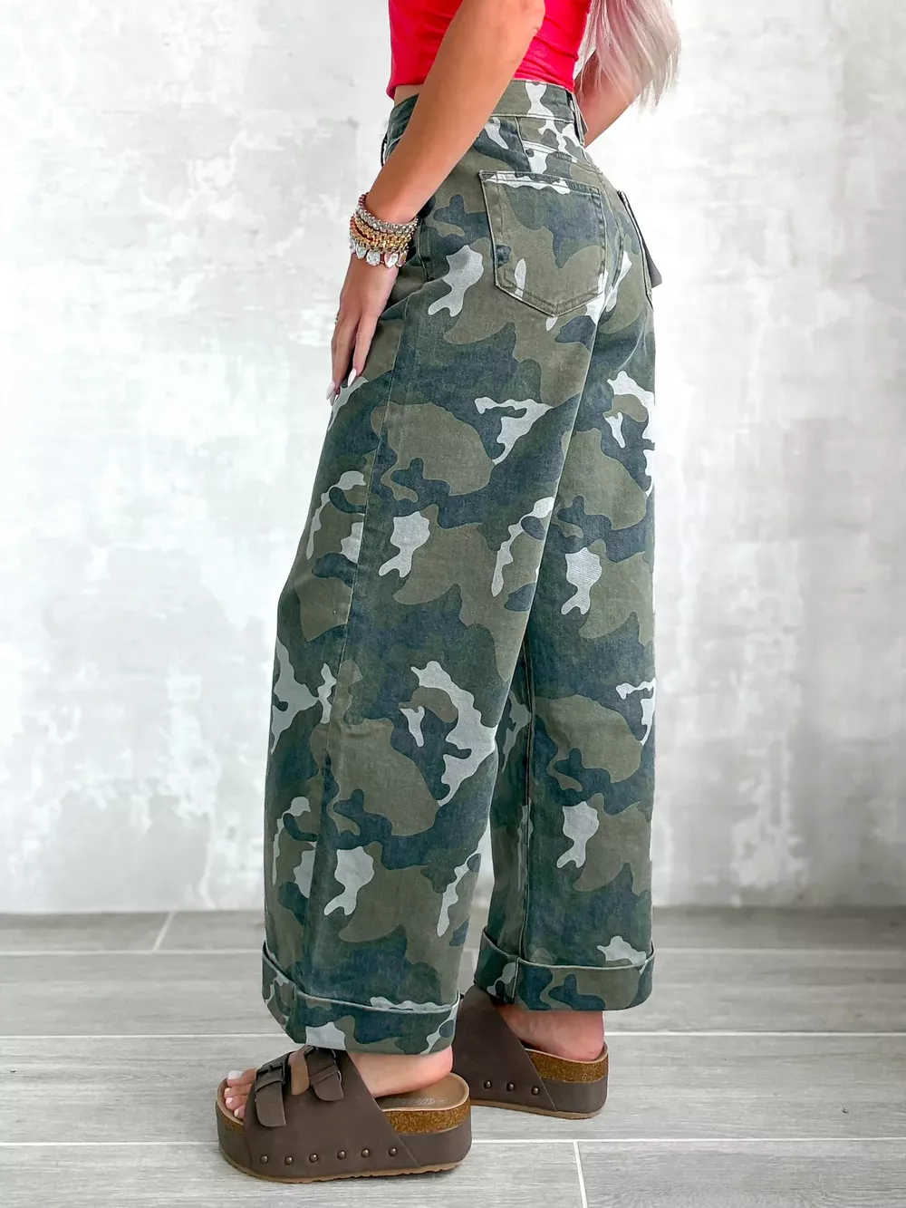 High-Waisted Camouflage Wide-Leg Jeans, image 3