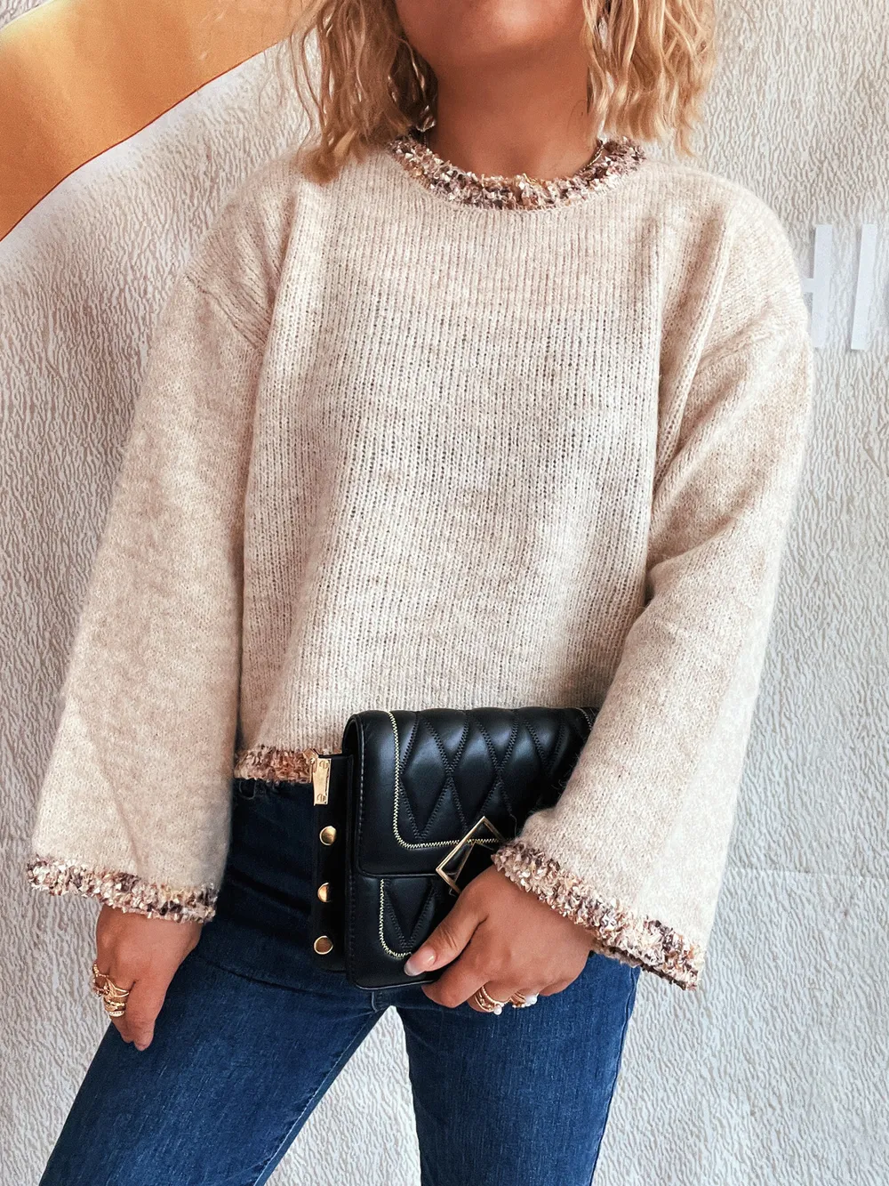 Round Neck Cropped Sweater