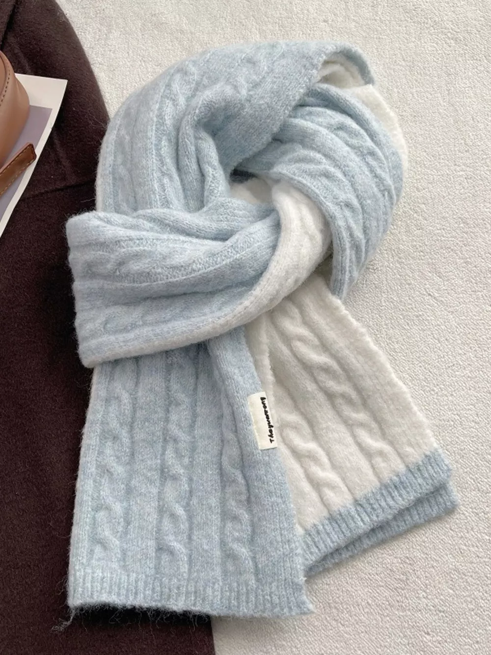 Two Tone Cable knit Warm Scarf, image 2