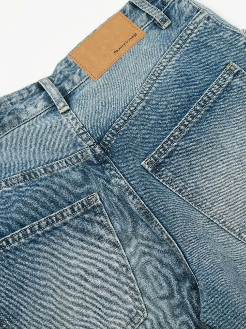 Men's Wide-Leg Vintage Wash Jeans, image 7