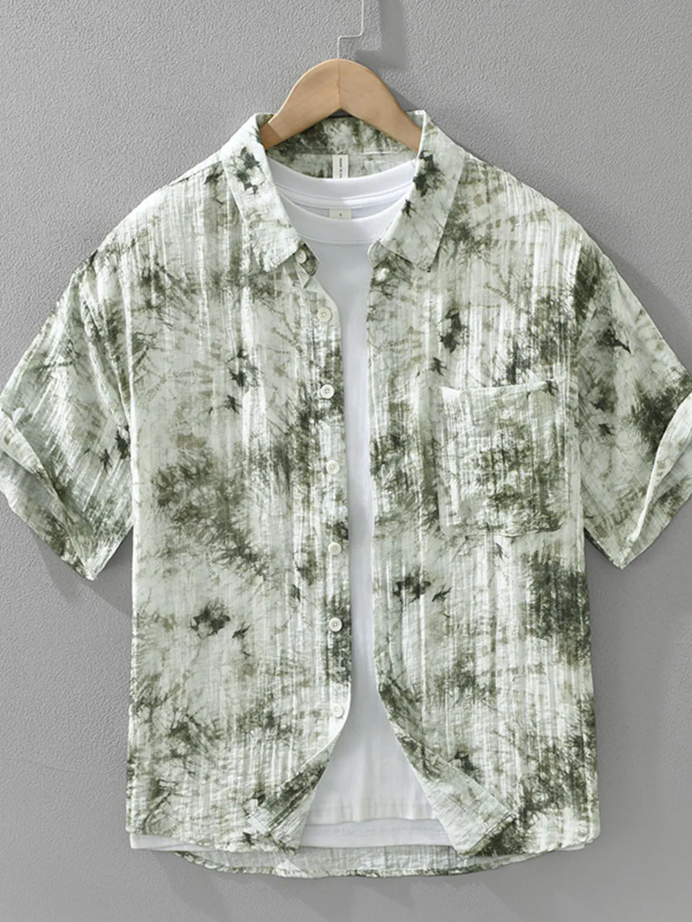 Men's Plus Size Printed Button Up Short Sleeve Shirt, image 2