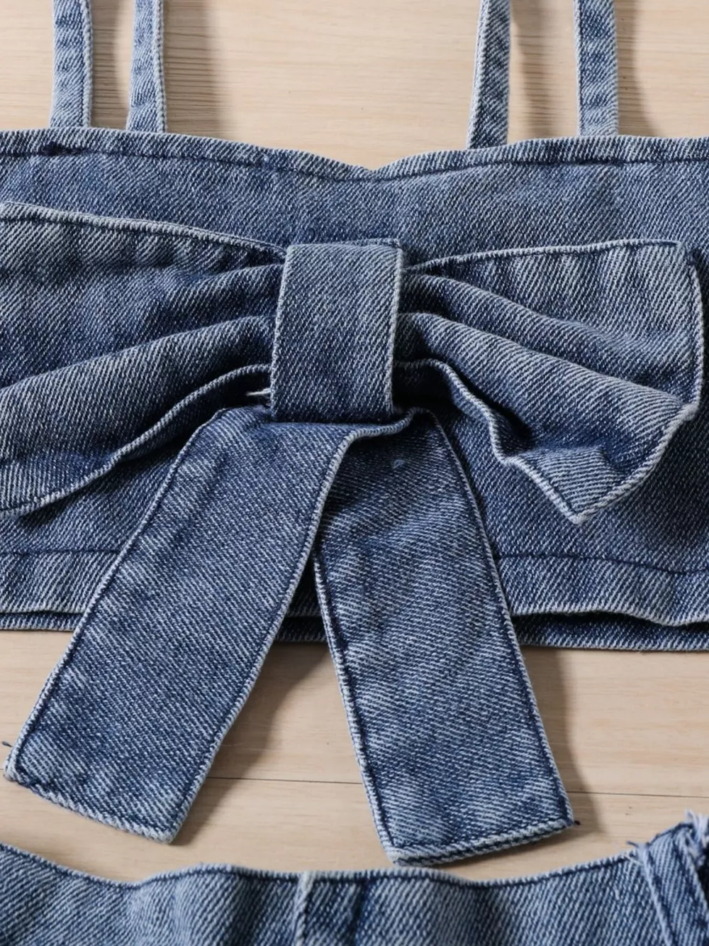 Children's Denim Bowknot Crop Top and Pleated Skirt Set, image 5