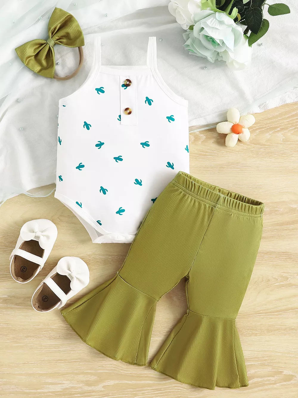 Children's Printed Bodysuit & Flare Leg Pants & Headband 3-Piece Set