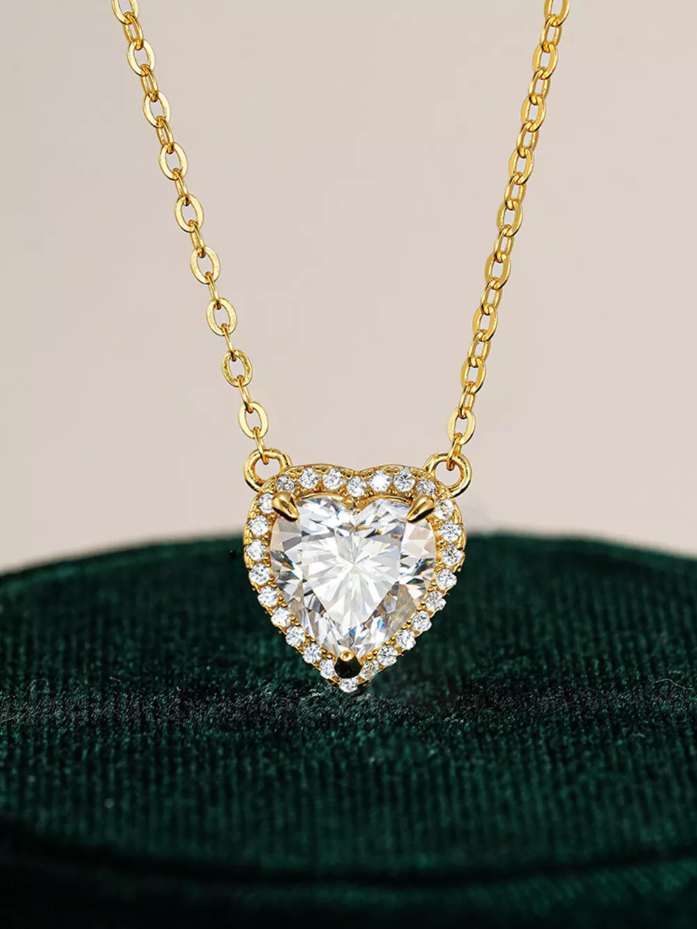 2 Carat 18K Gold-Plated Moissanite Heart Necklace, image 5