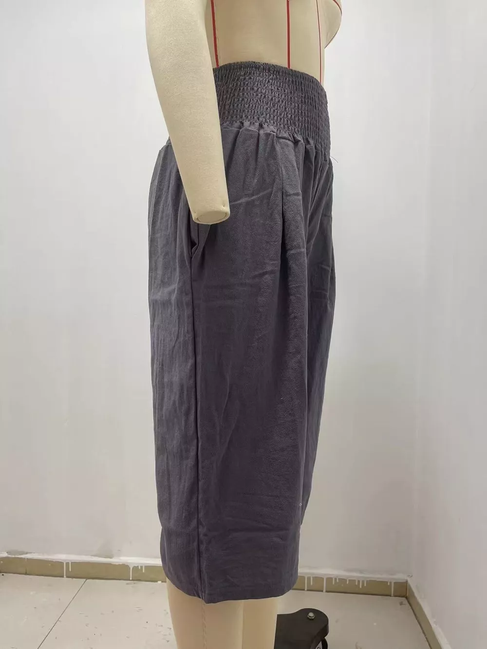 Smocked Wide-Leg Capri Pants, image 3