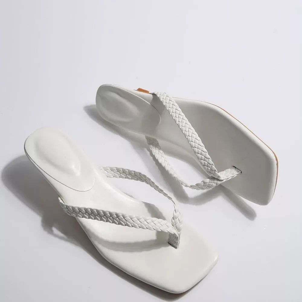Toe Post Kitten Heels Sandals, image 5