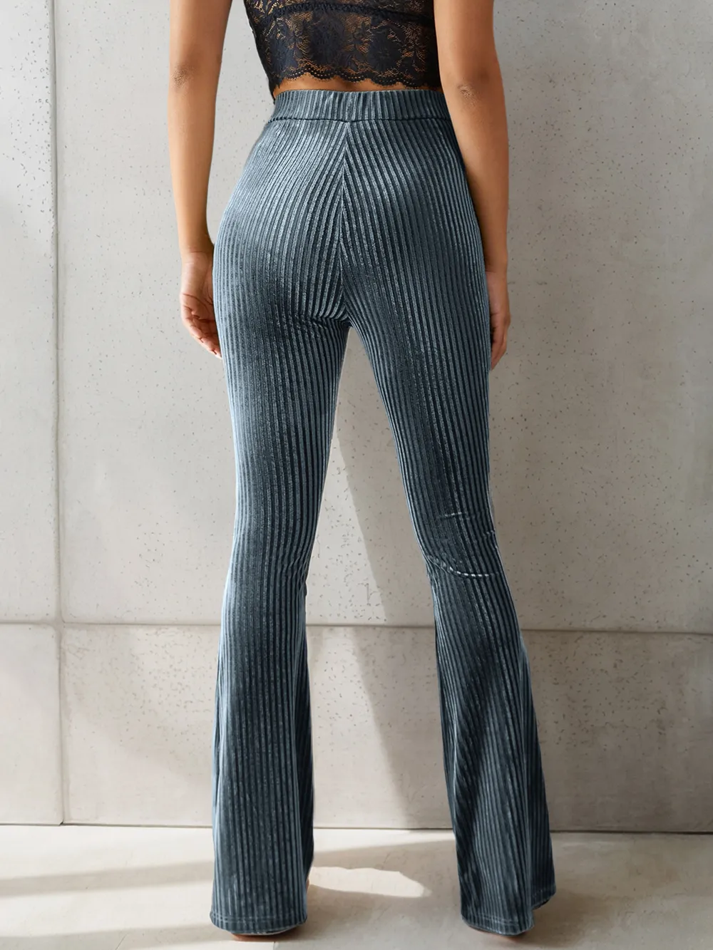 High-Waisted Ribbed Velvet Flare Pants, image 9