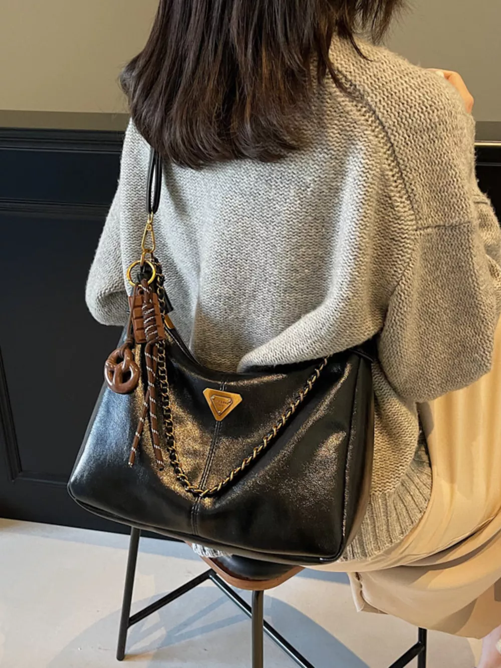 Chain Detail Crossbody Bag, image 5