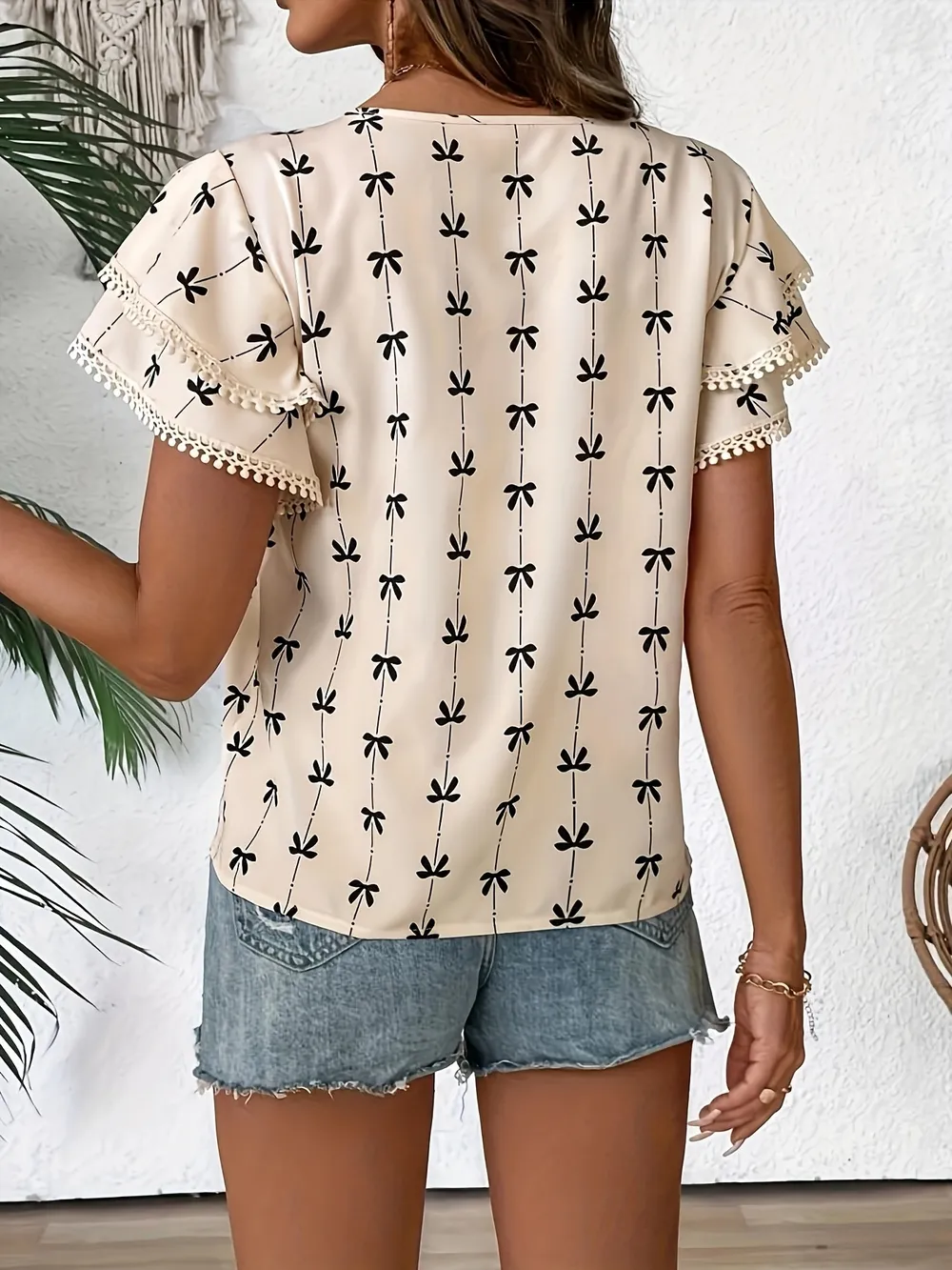 Bow Print Flutter Sleeve Blouse, image 4