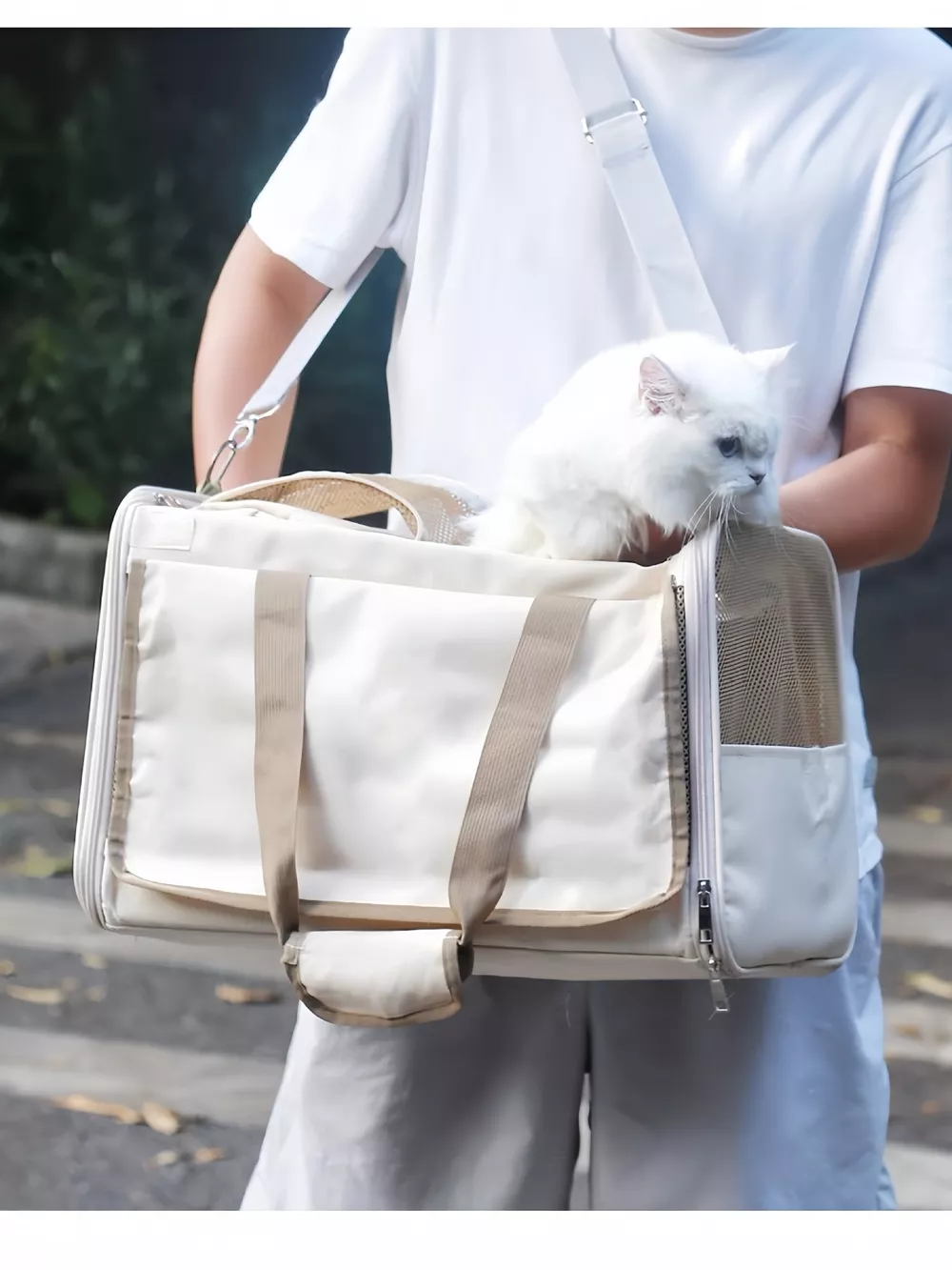 Comfortable Breathable Pet Carrier Bag, image 2