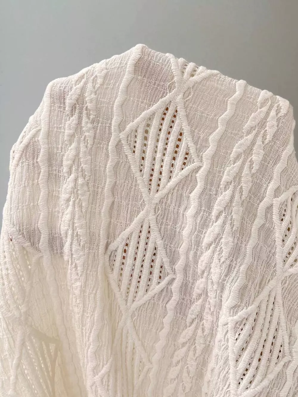 Diamond Pattern Round Neck Top, image 3