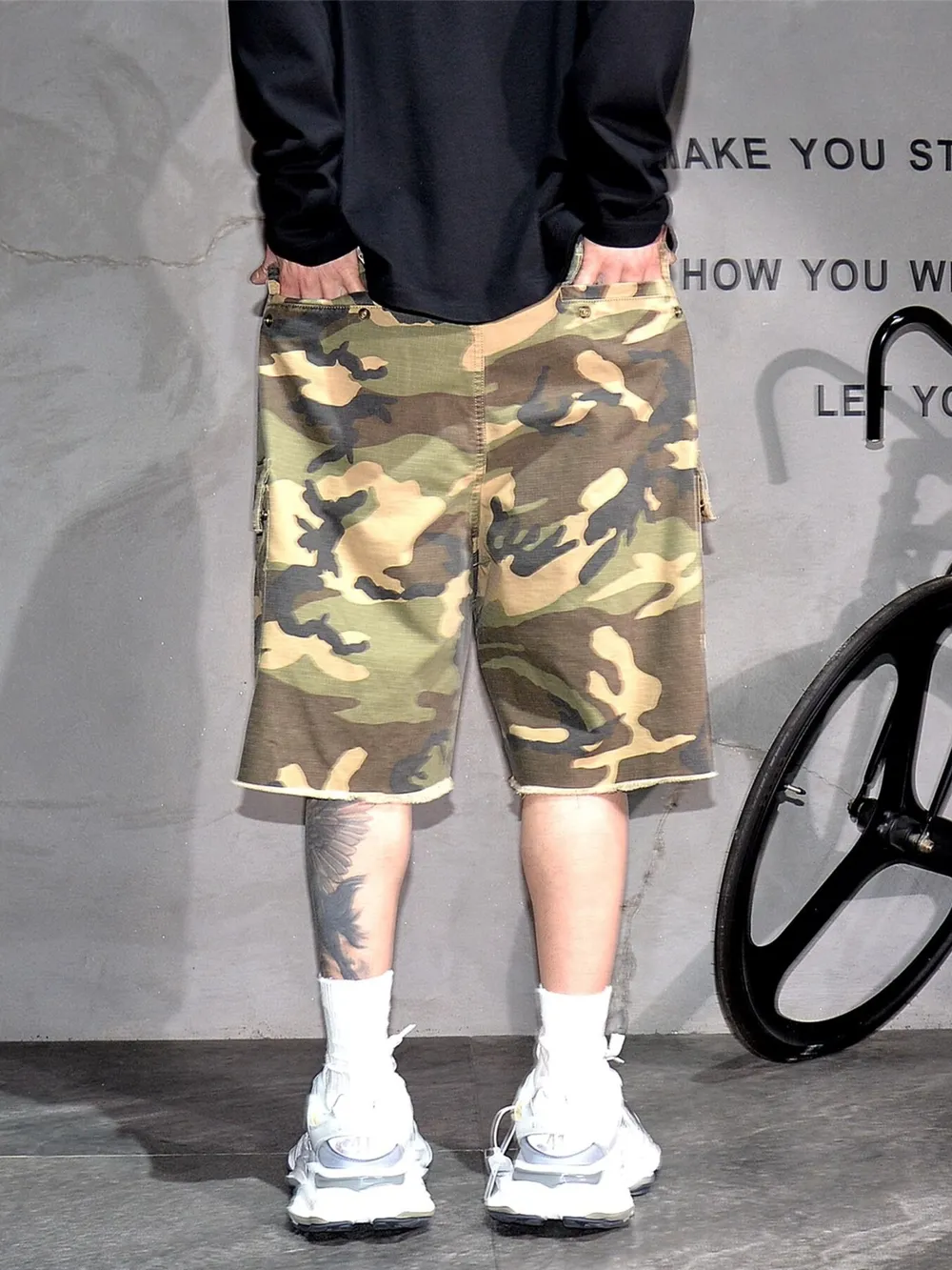 Men's Plus Size Camo Cargo Shorts with Multi-Pocket, image 3