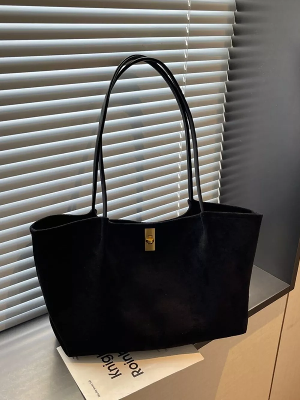 Turn-Lock Tote Bag, image 3