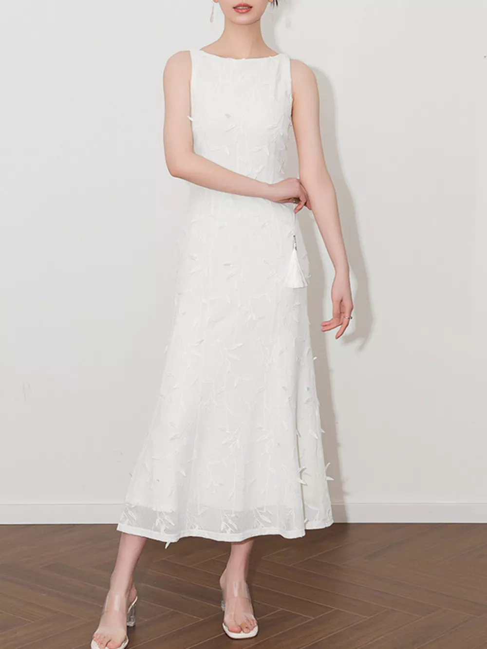 Sleeveless Floral Applique Midi Dress, image 3