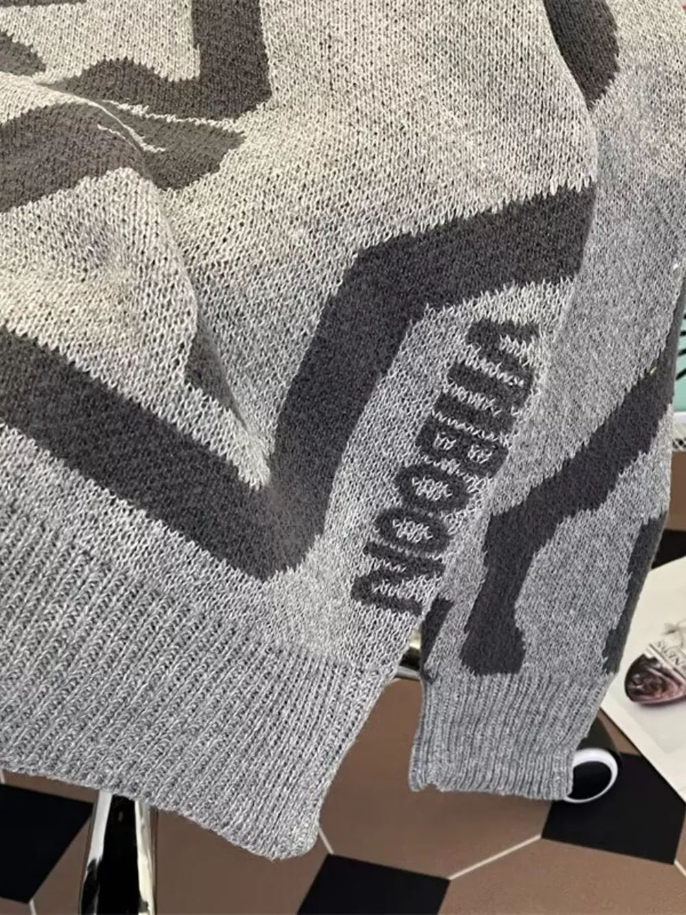 Men's Ribbed Hem Round Neck Sweater, image 6