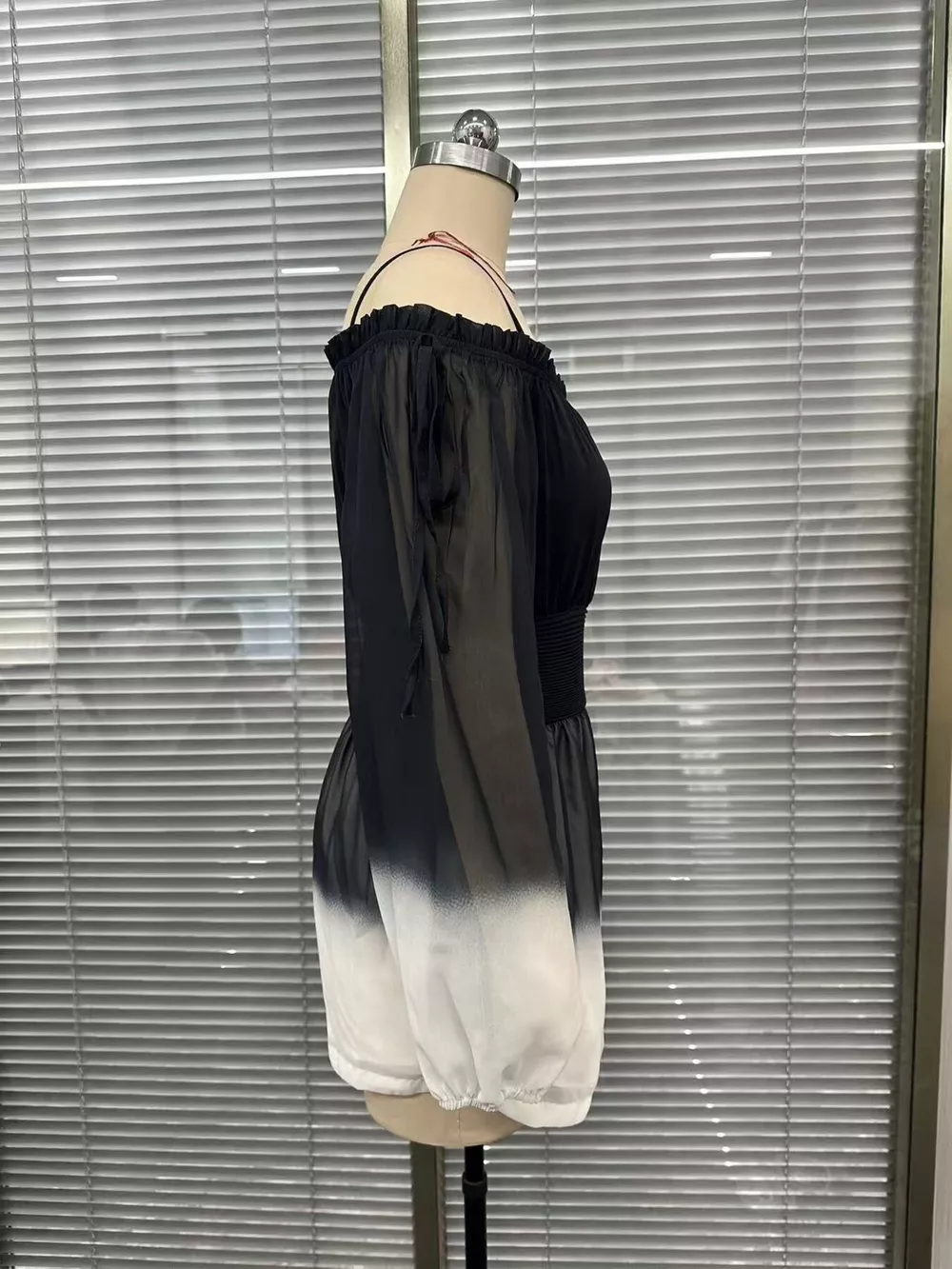 Gradient Spaghetti Strap Romper, image 6