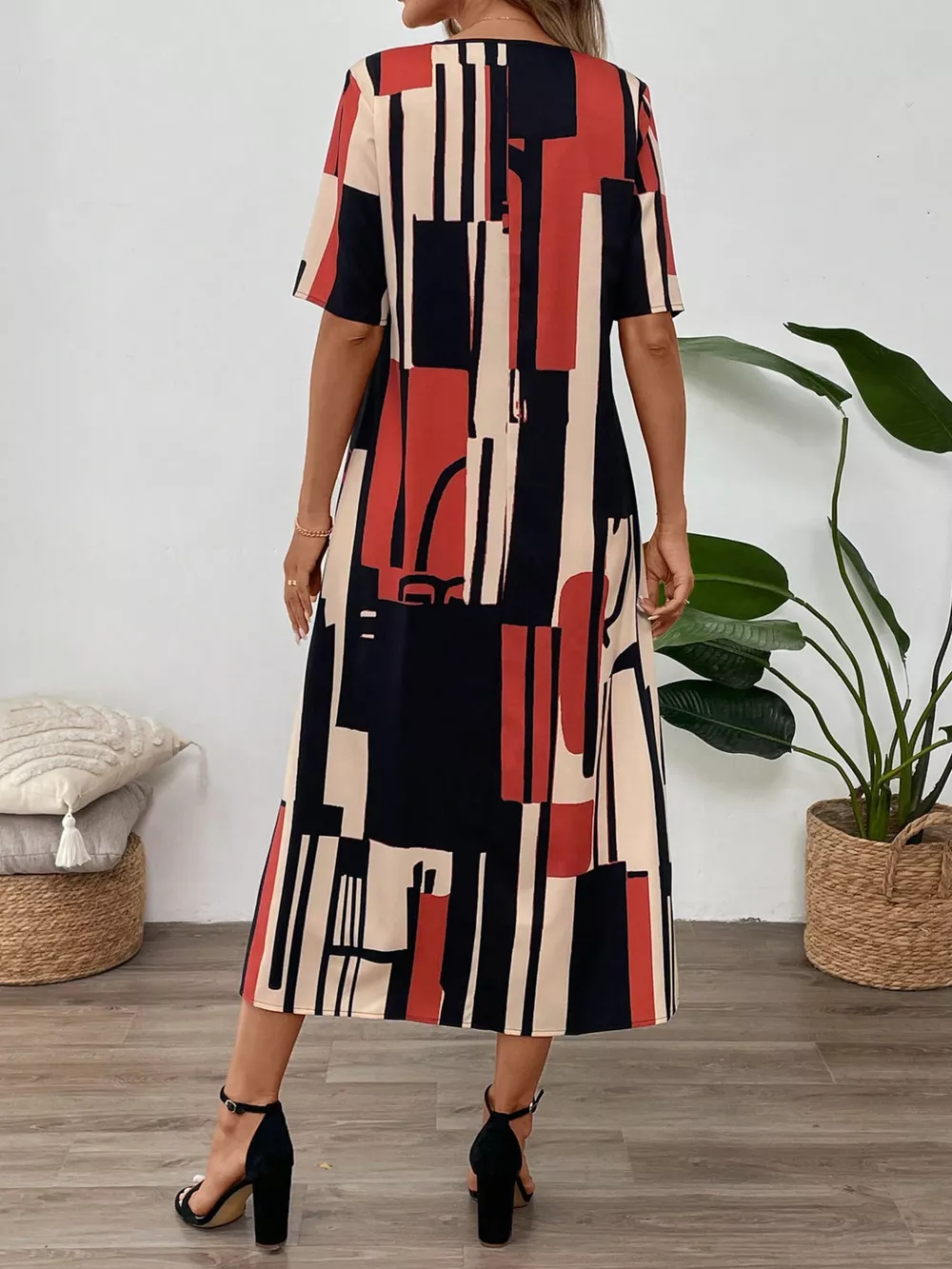 Abstract Geometric Print V-Neck Midi Dress, image 3