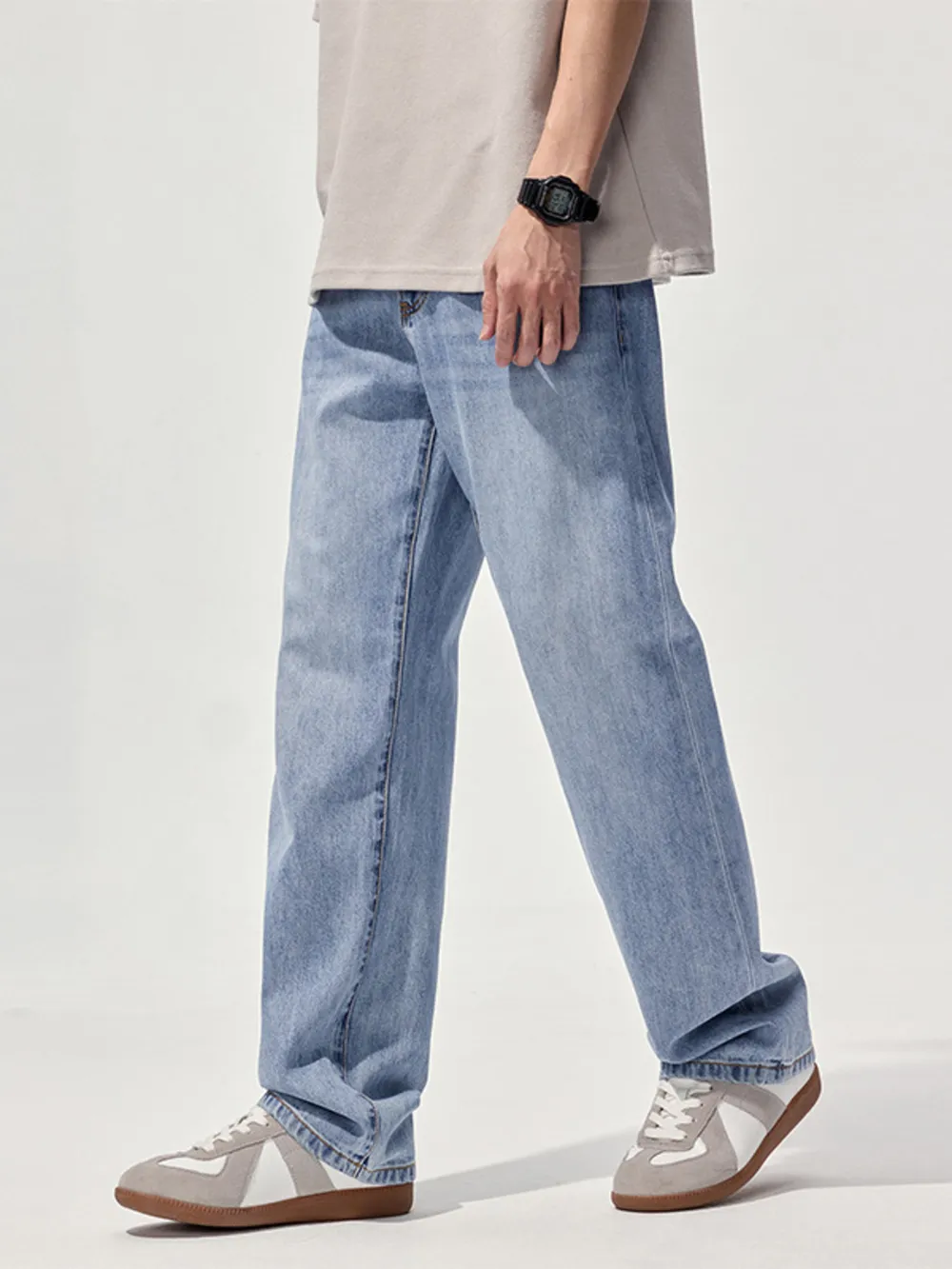Men's Relaxed Fit Straight Leg Jeans, image 3