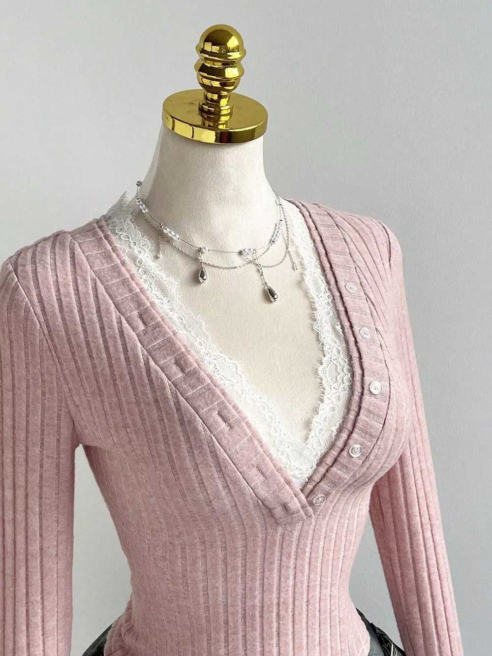 V-Neck Lace Trim Ribbed Knit T-Shirt, image 13