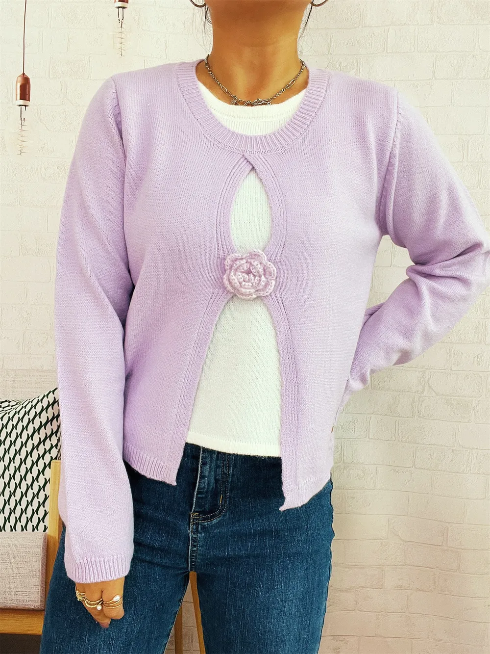 Flower Contrast Round Neck Sweater, image 2