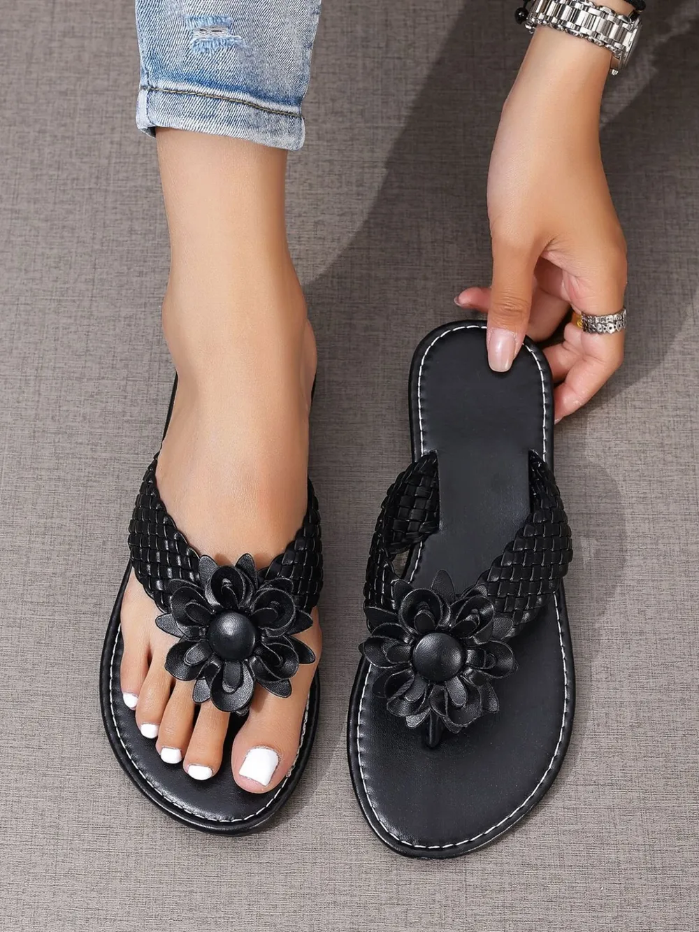 Flower Toe Post Flat Sandals, image 4