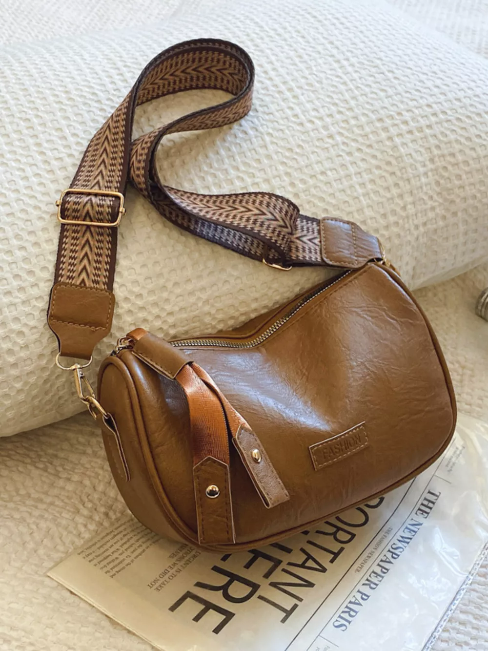 Retro Style Shoulder Crossbody Bag with Wide Strap, image 13