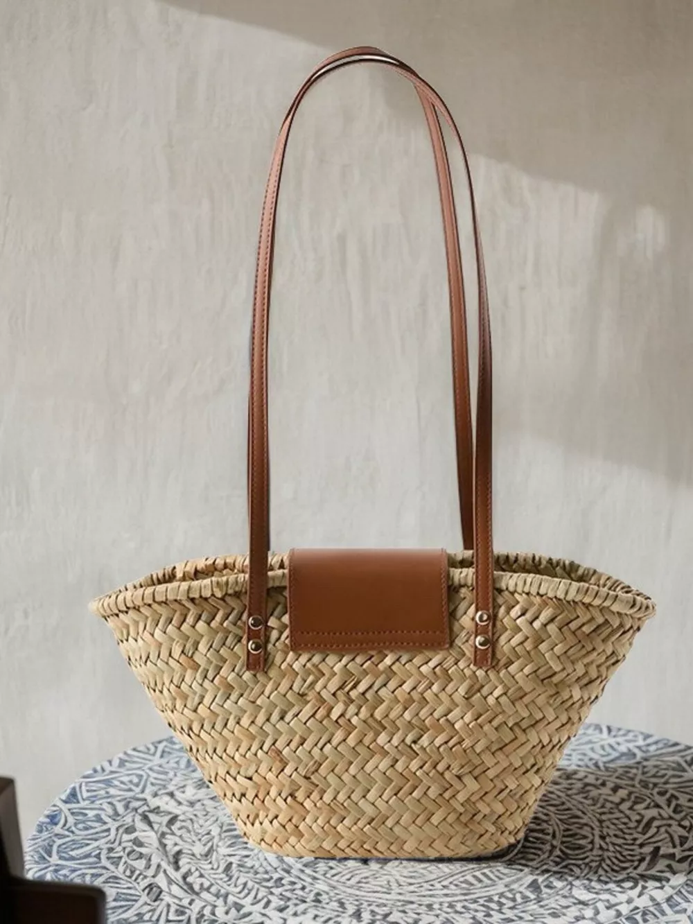 Woven Straw Shoulder Bag with Leather Accents, image 6