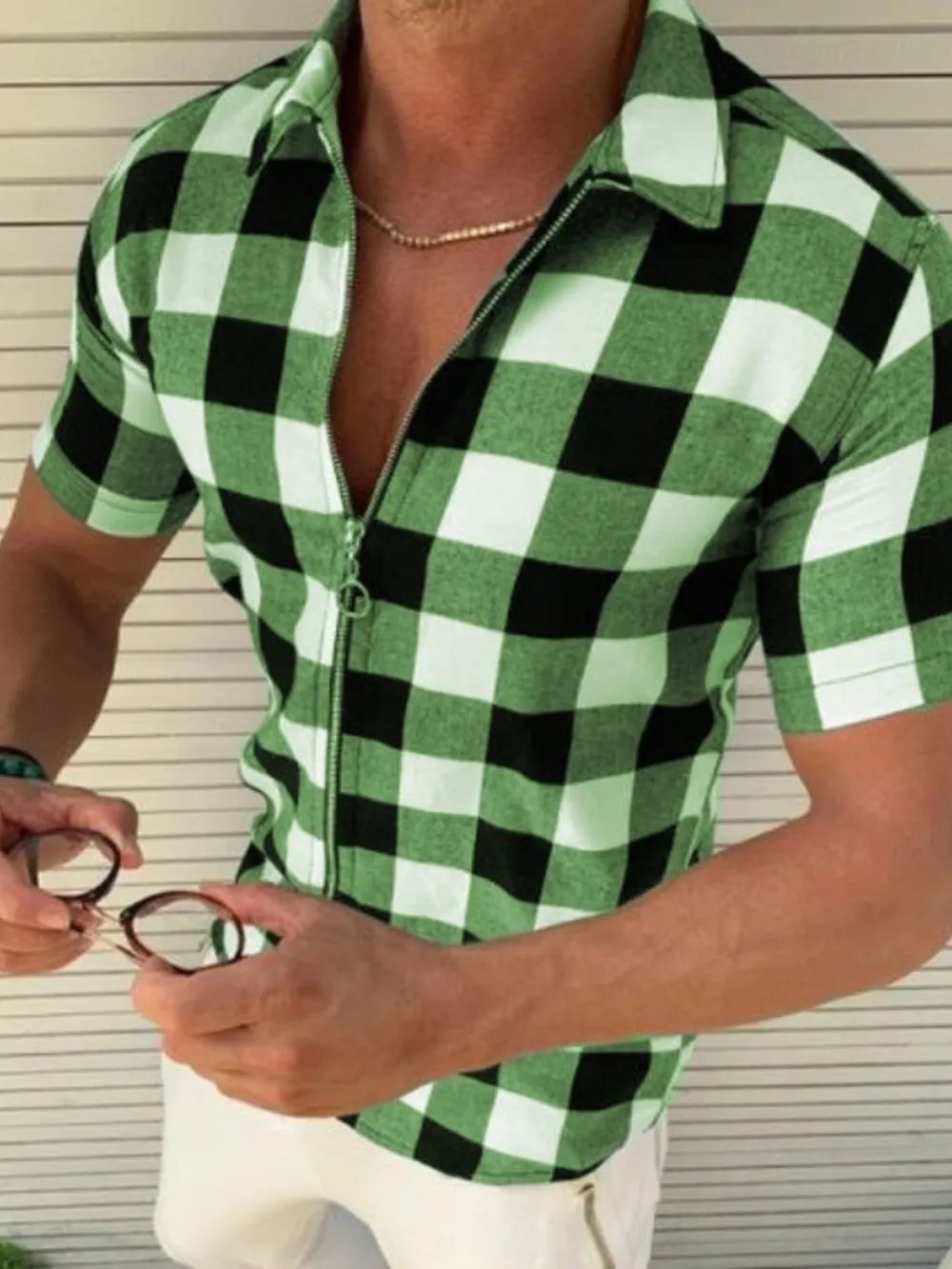 Men's Plus Size Plaid Zip Up Short Sleeve Shirt, image 4