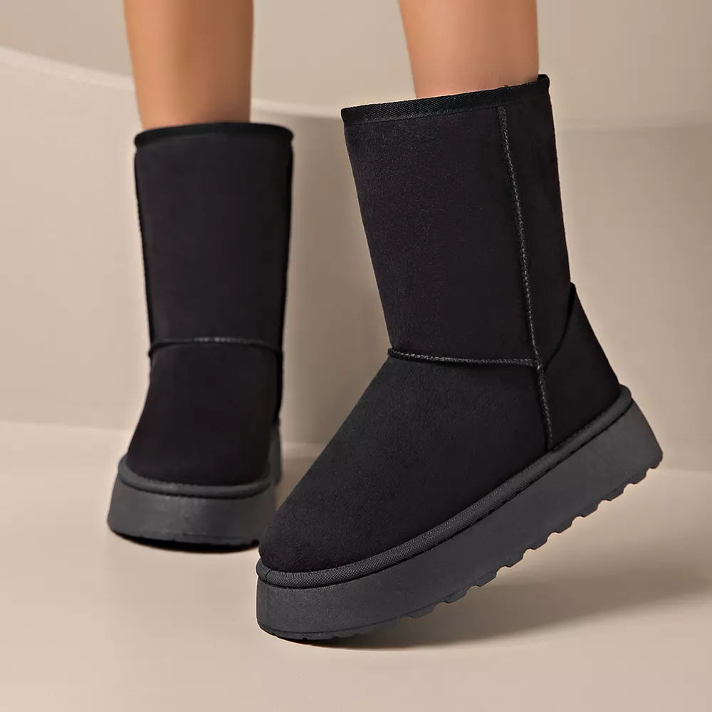 Round Toe Platform Boots