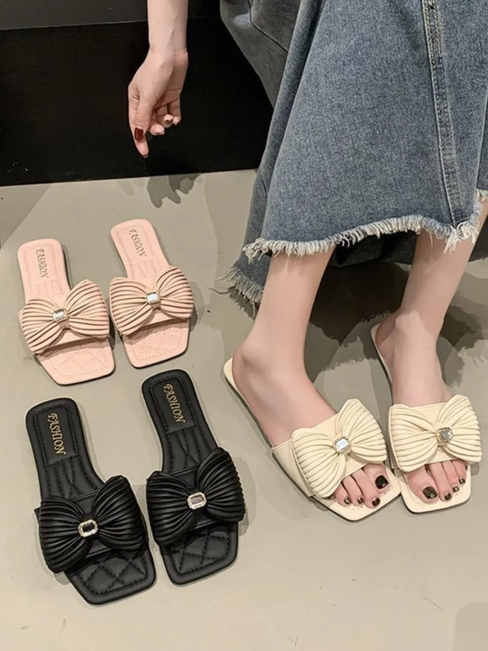 Bow-Knot Flat Sandals, image 2