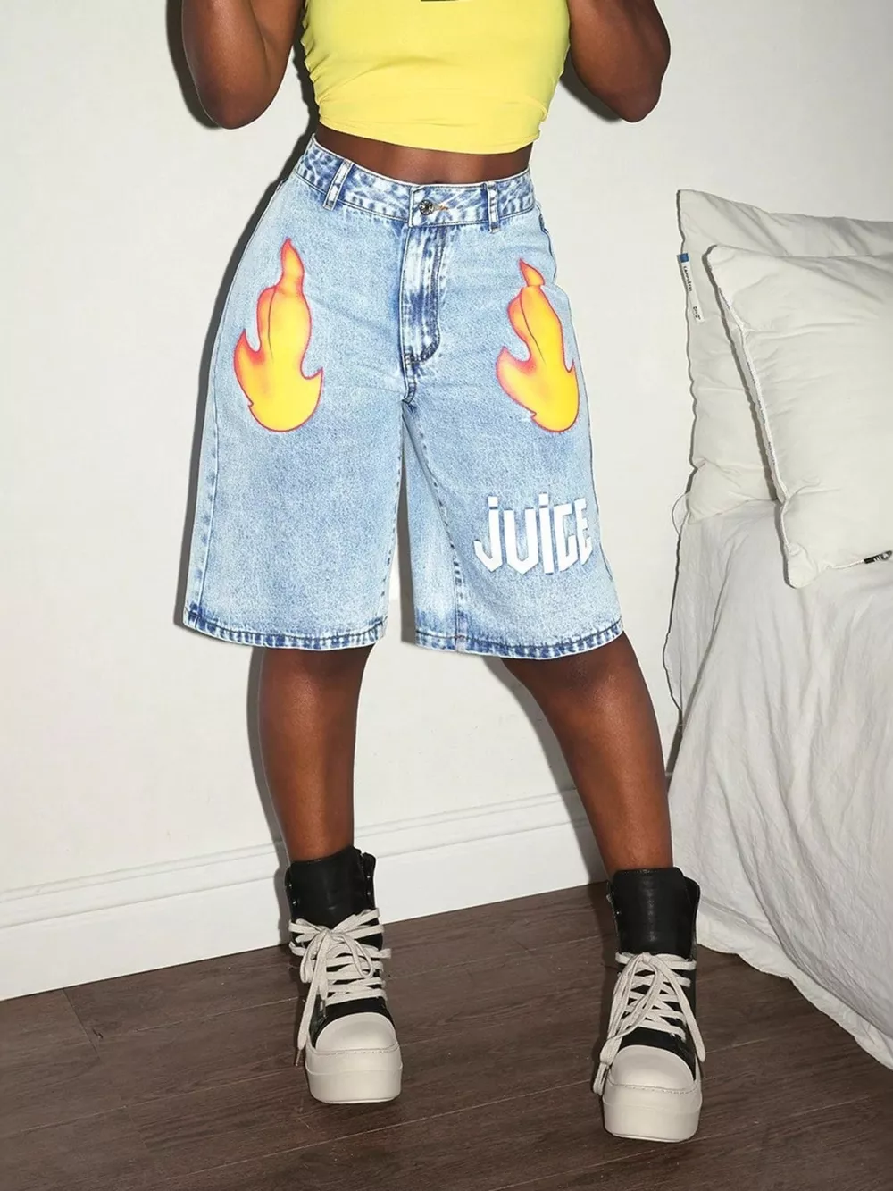 High-Waisted Denim Shorts, image 2