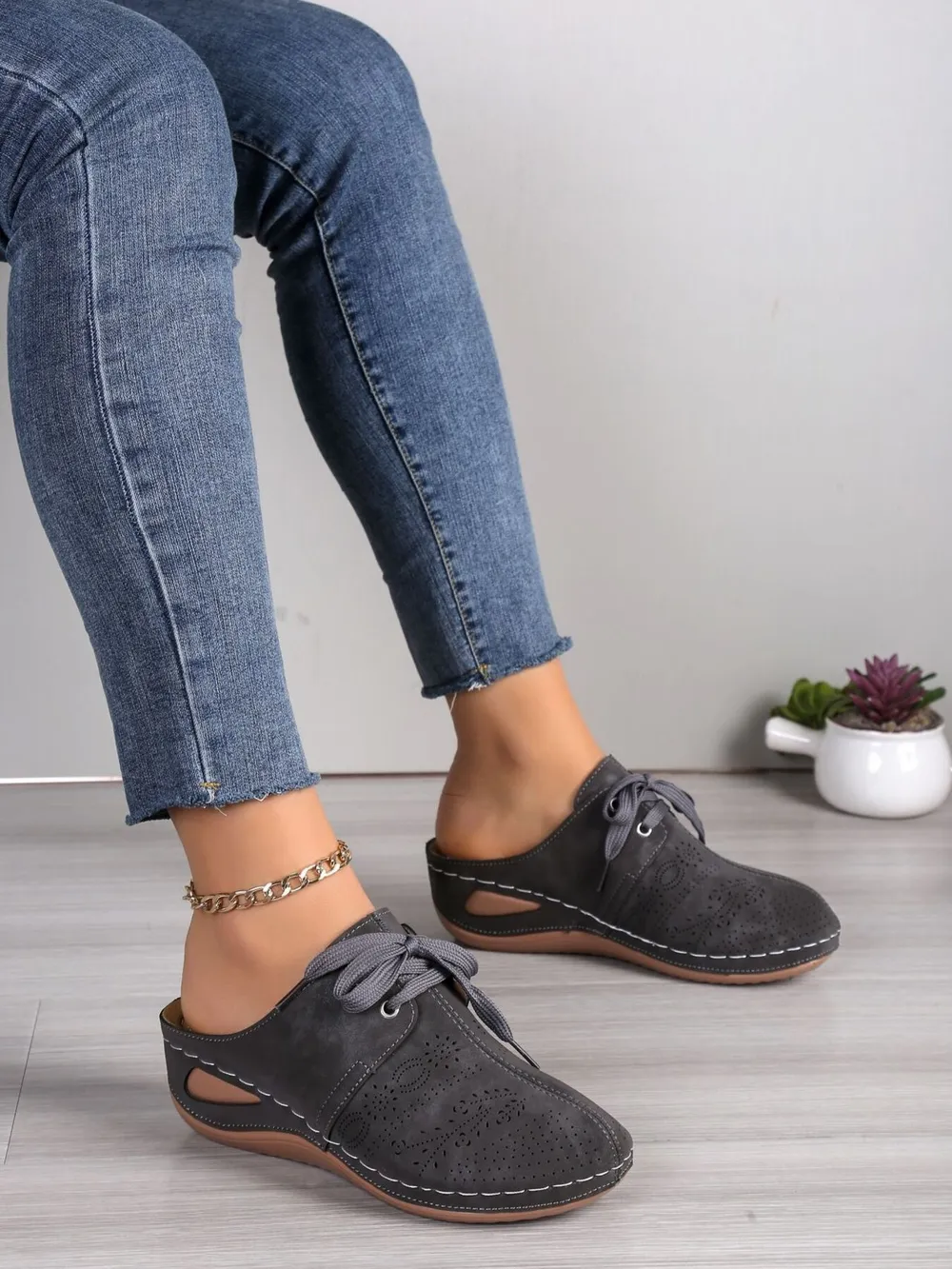 Breathable Lace-Up Slip-Ons, image 4