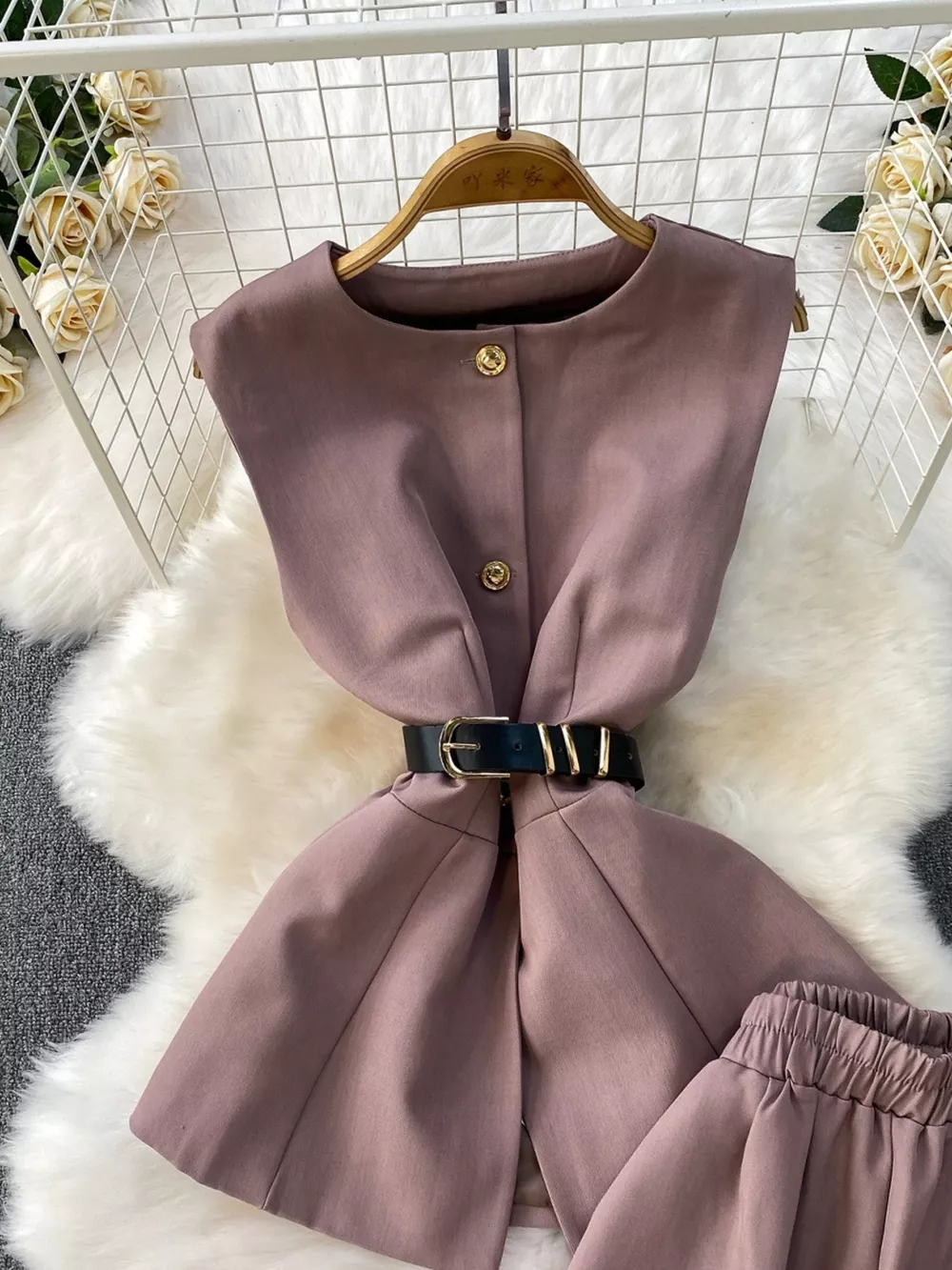 Sleeveless Top and Wide-Leg Pants Set, image 19