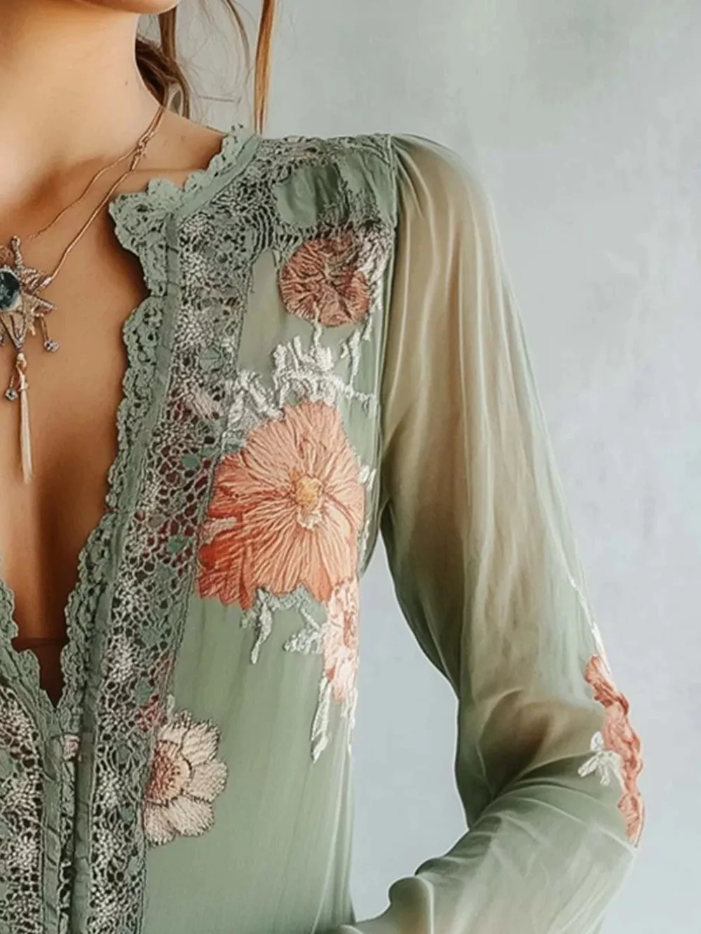 Lace Detail Floral Blouse, image 4