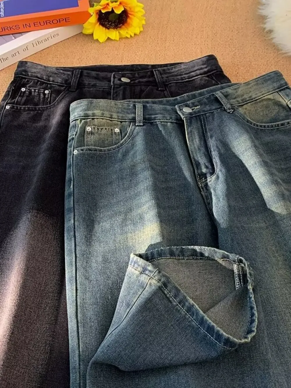 Men's Plus Size Vintage Wash Wide Leg Jeans, image 3