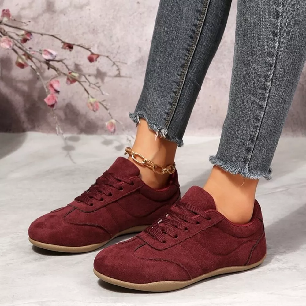 Round Toe Lace Up Sneakers