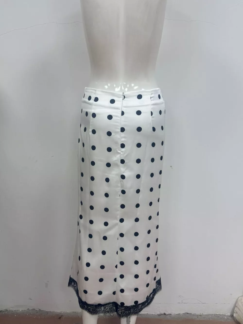 Polka Dot Midi Skirt with Lace Trim, image 10