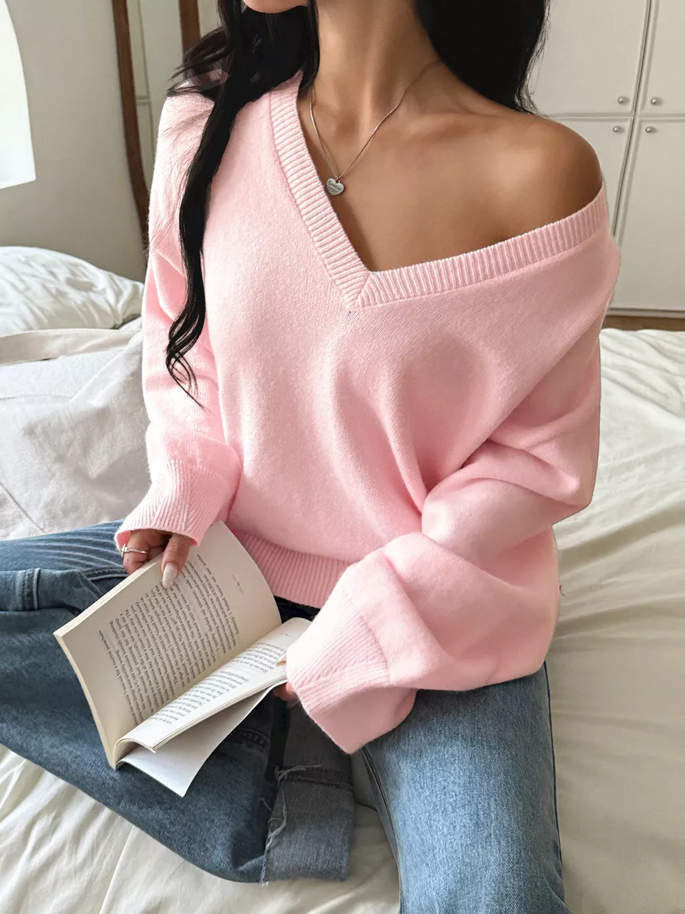 V-Neck Loose Fit Sweater, image 3