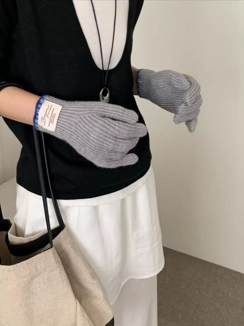 Ribbed Knit Gloves, image 19