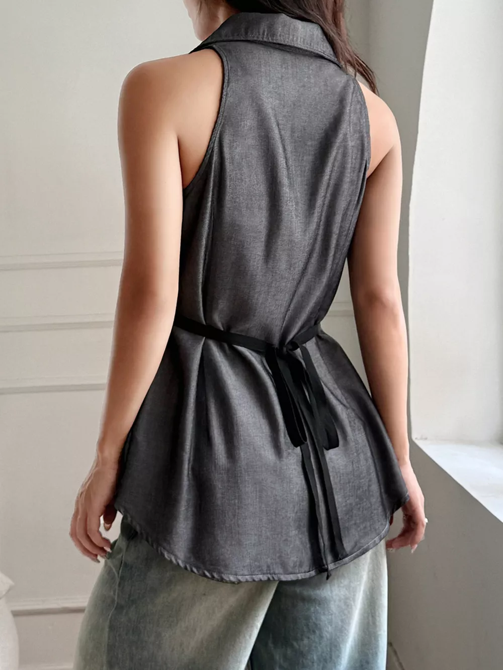 Button Down Sleeveless Shirt with Bowknot, image 2