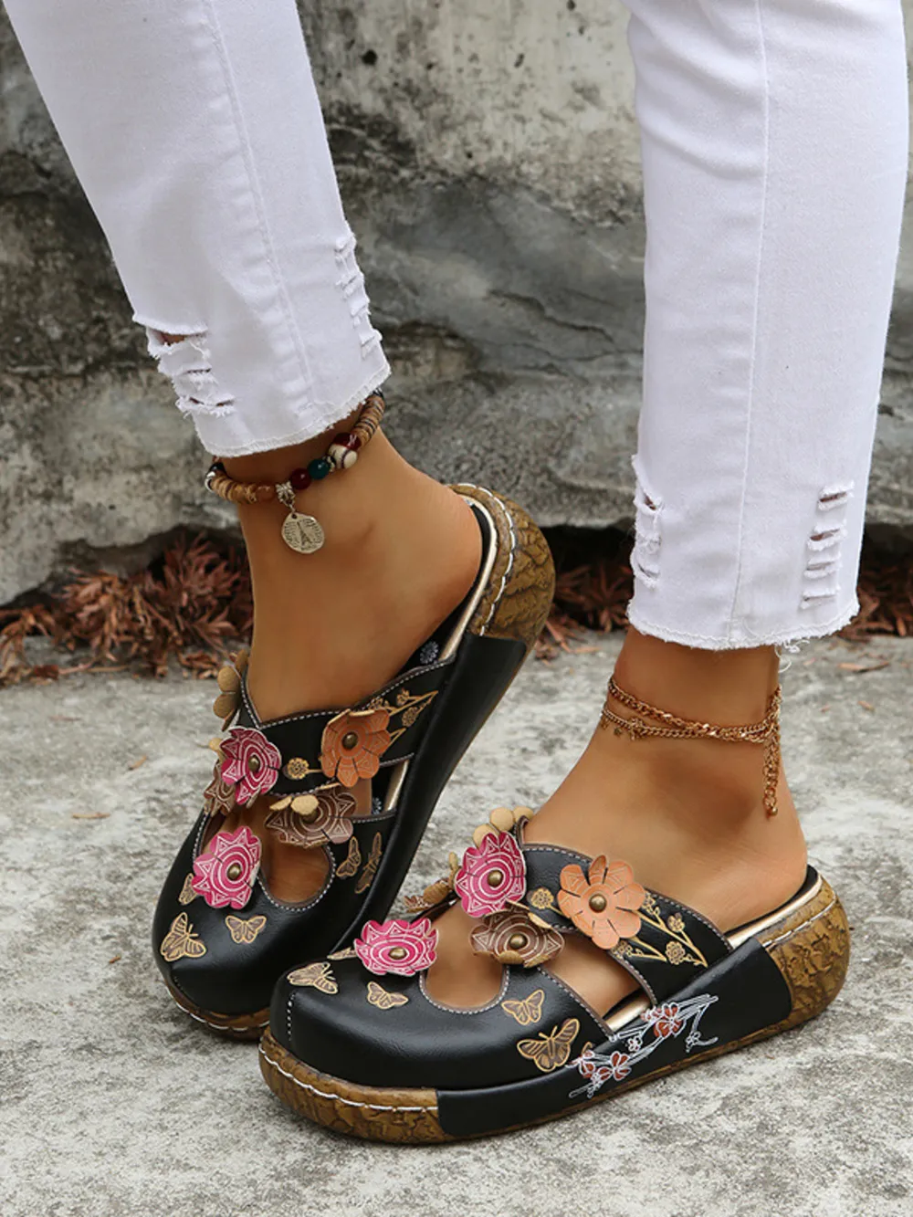 Floral Round Neck Sandals, image 5