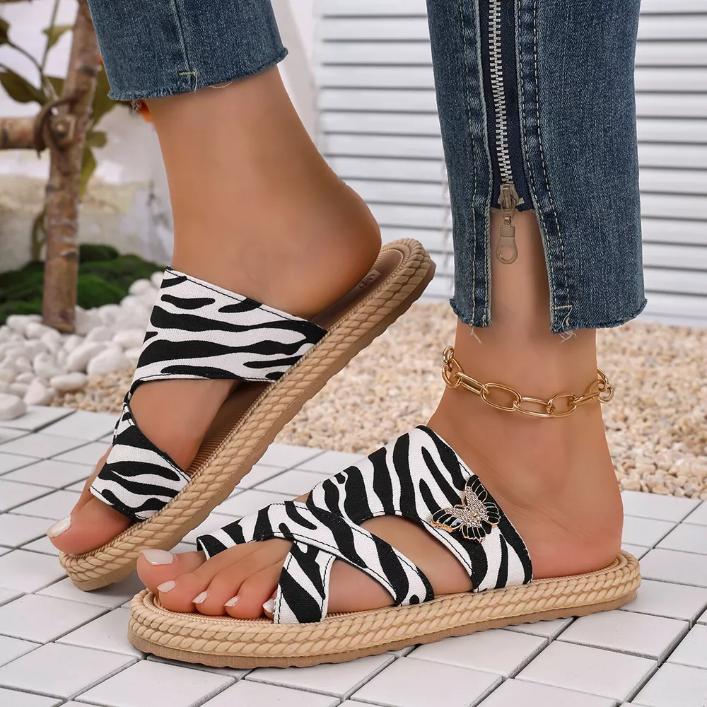 Toe Loop Flats Sandals, image 9