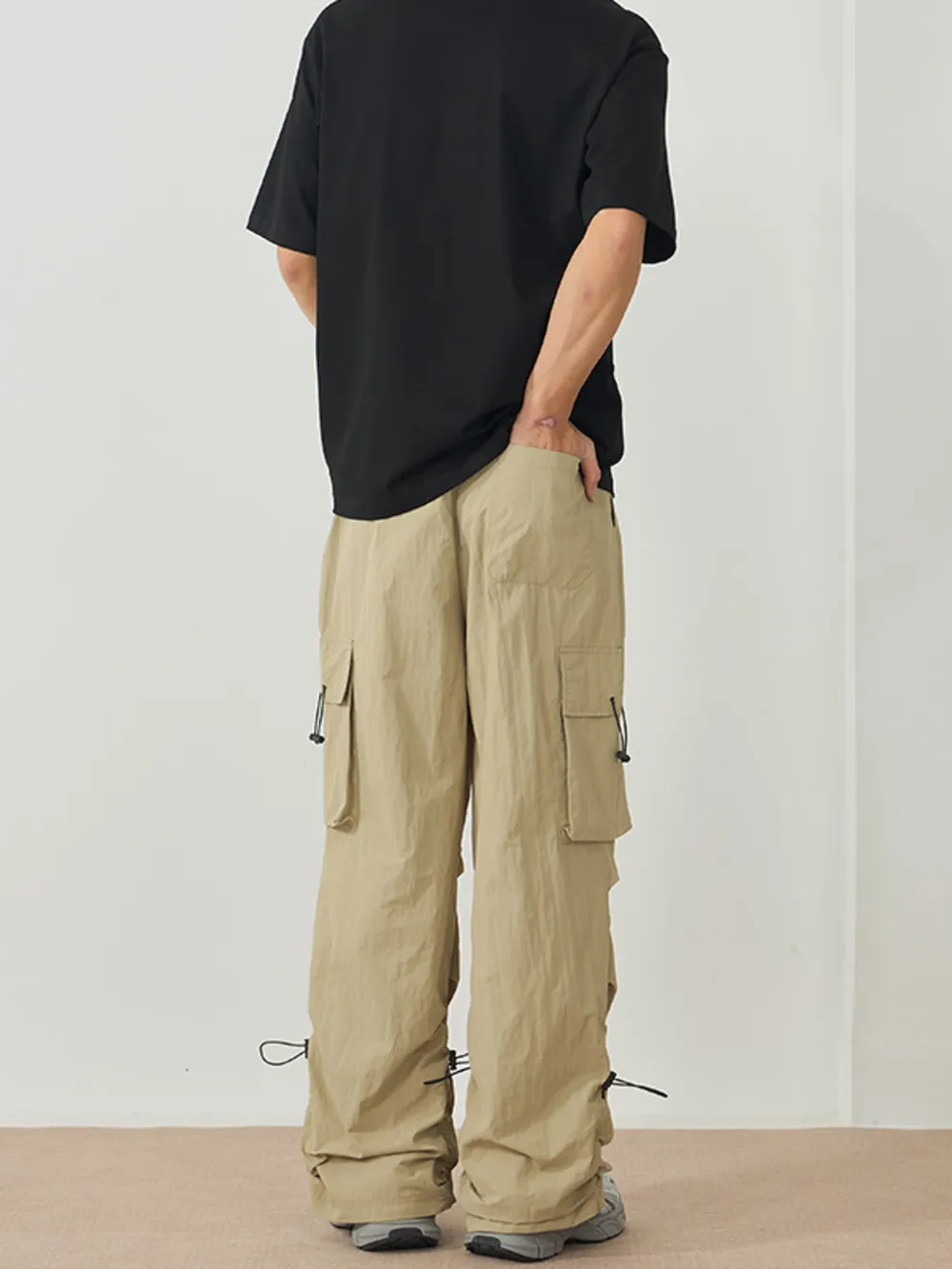 Men's Loose Fit Cargo Pants with Drawstring, image 3