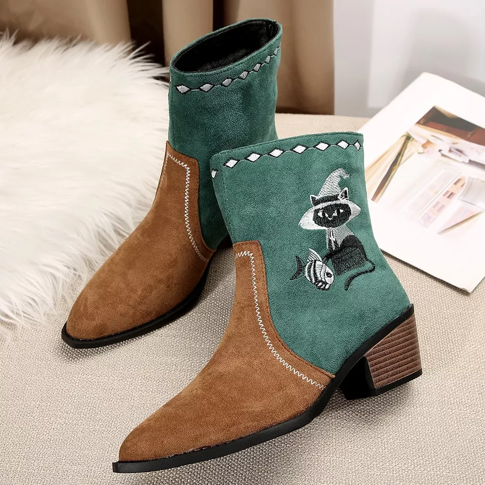 Western Cowboy Boots with Embroidered Design, image 11
