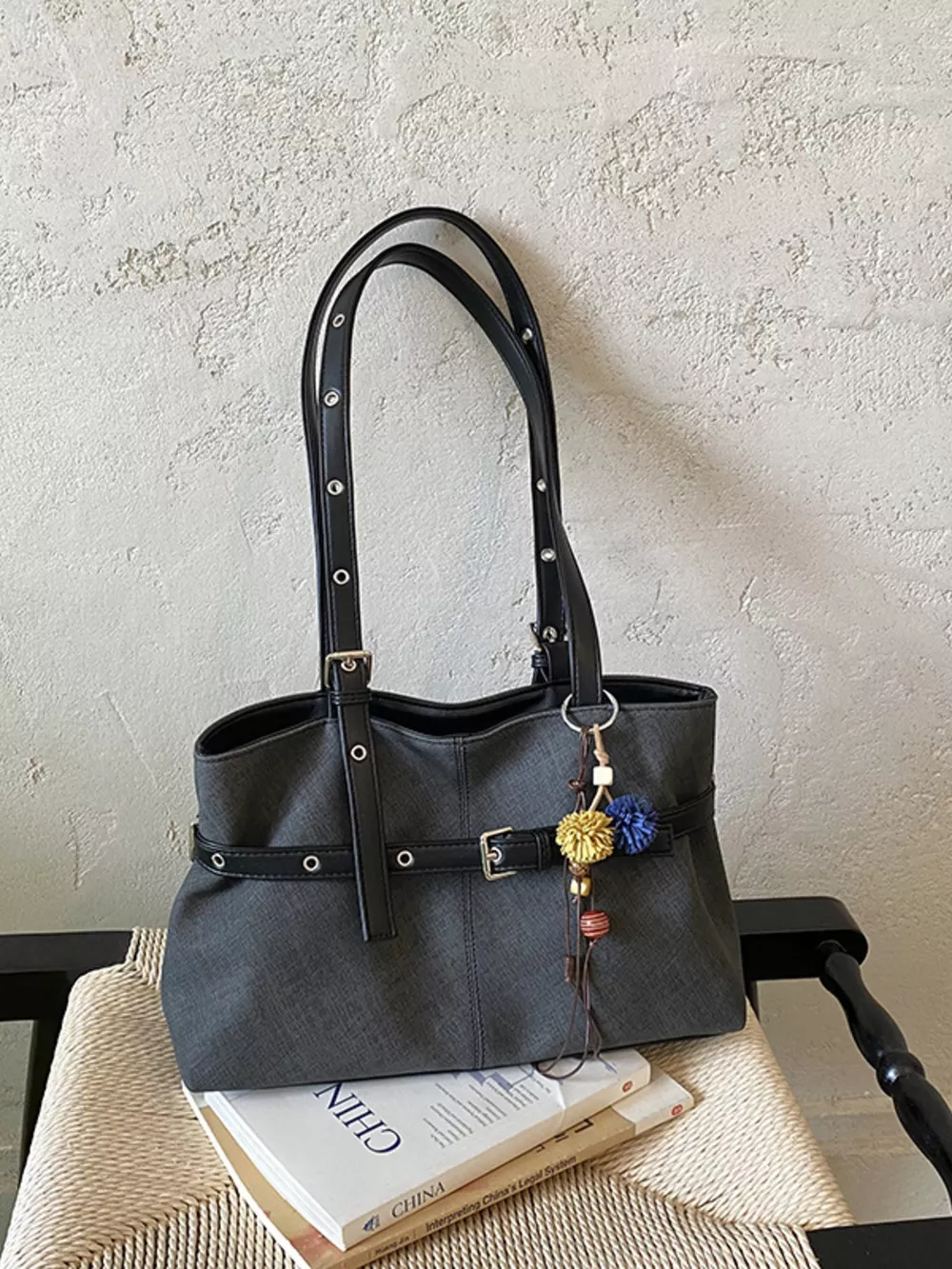 Vintage Style Shoulder Bag