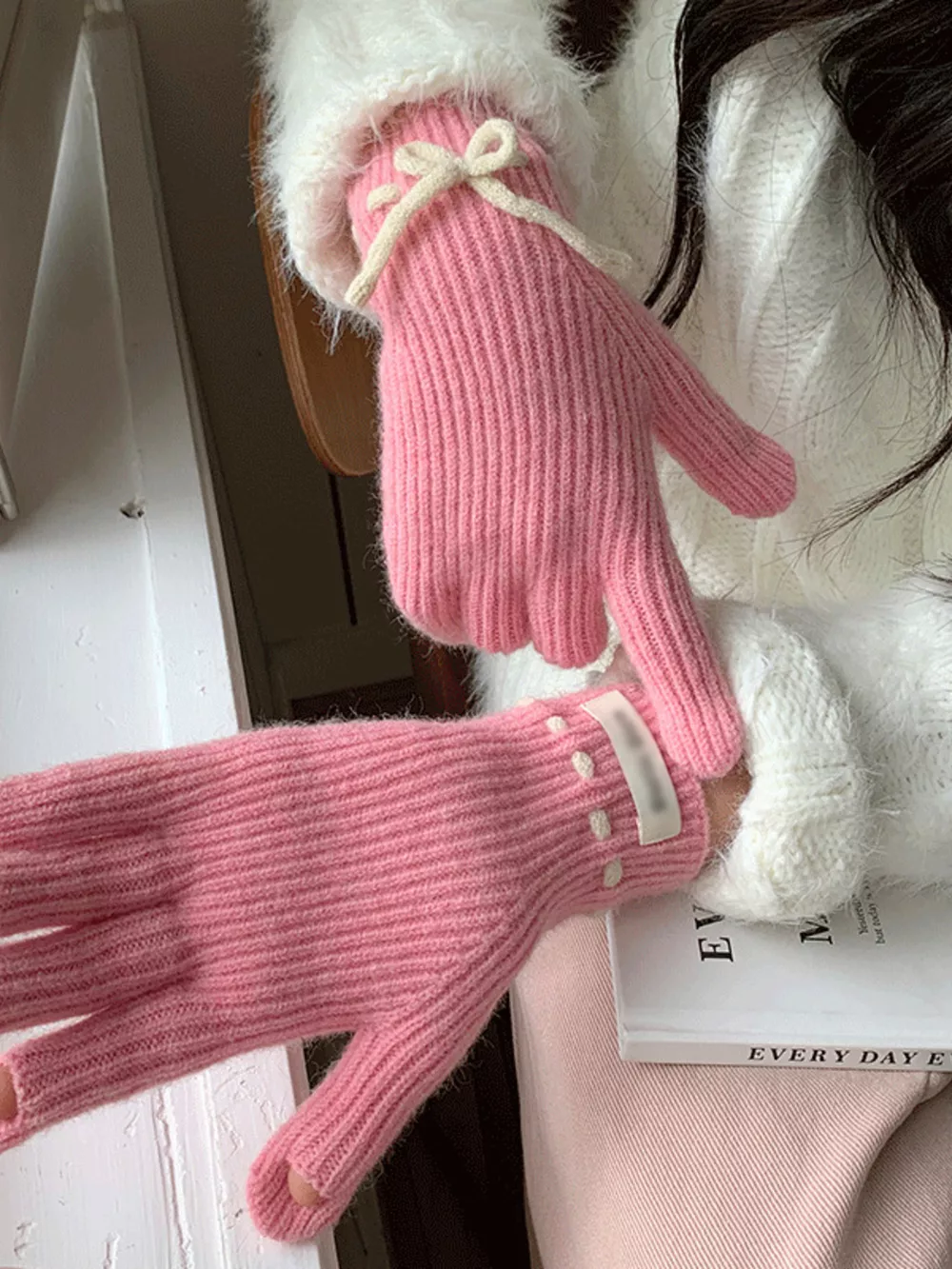 Knitted Gloves with Bow Accent, image 9