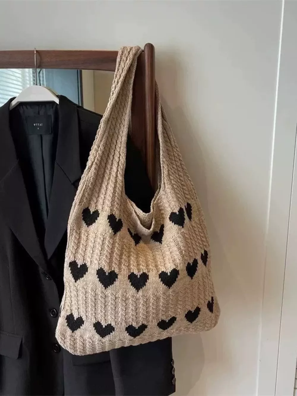 Heart Pattern Knitted Handbag, image 8